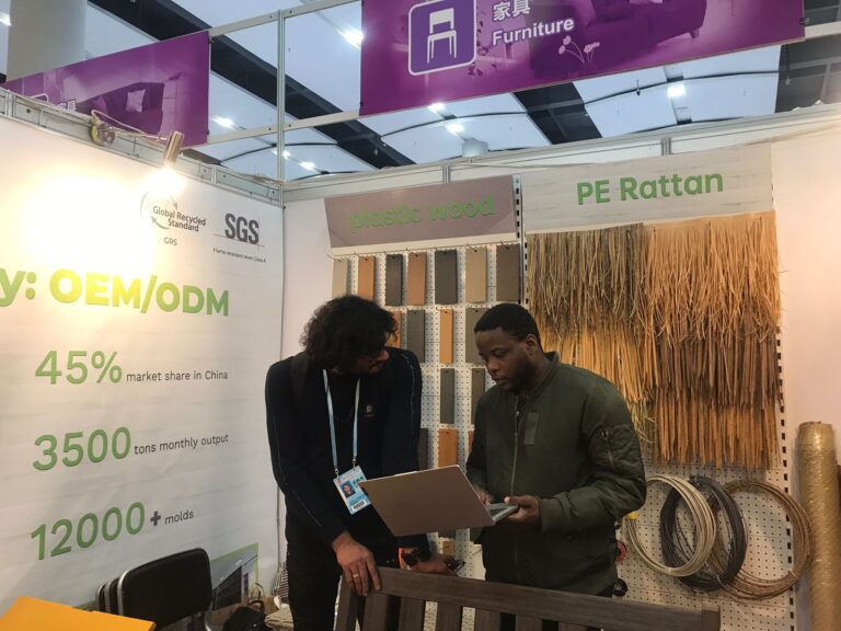 chat with customer about rattan