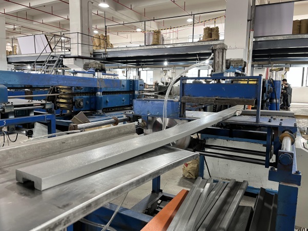 Fabricación de tableros de madera plástica
