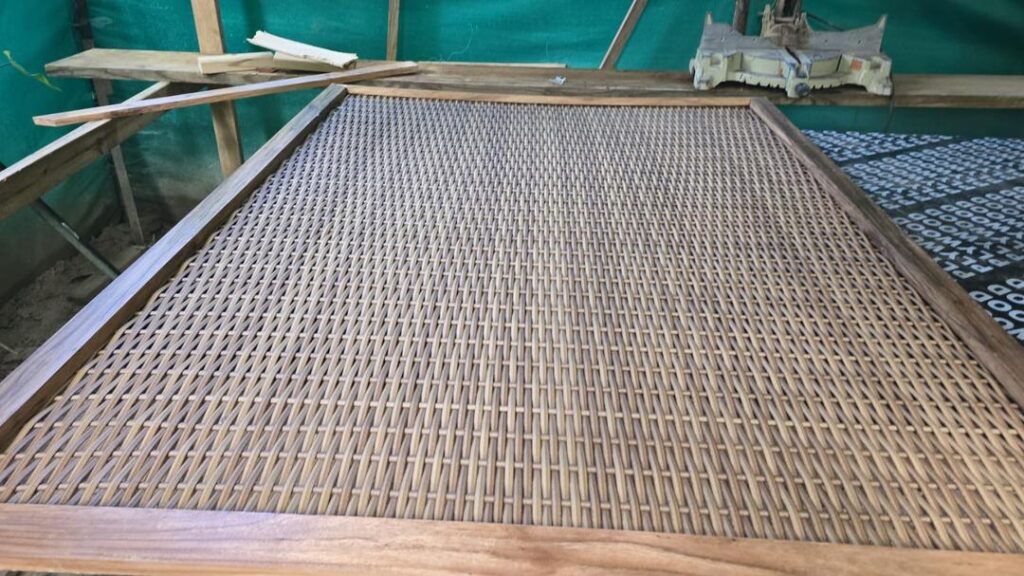 hoja de tejido de ratan