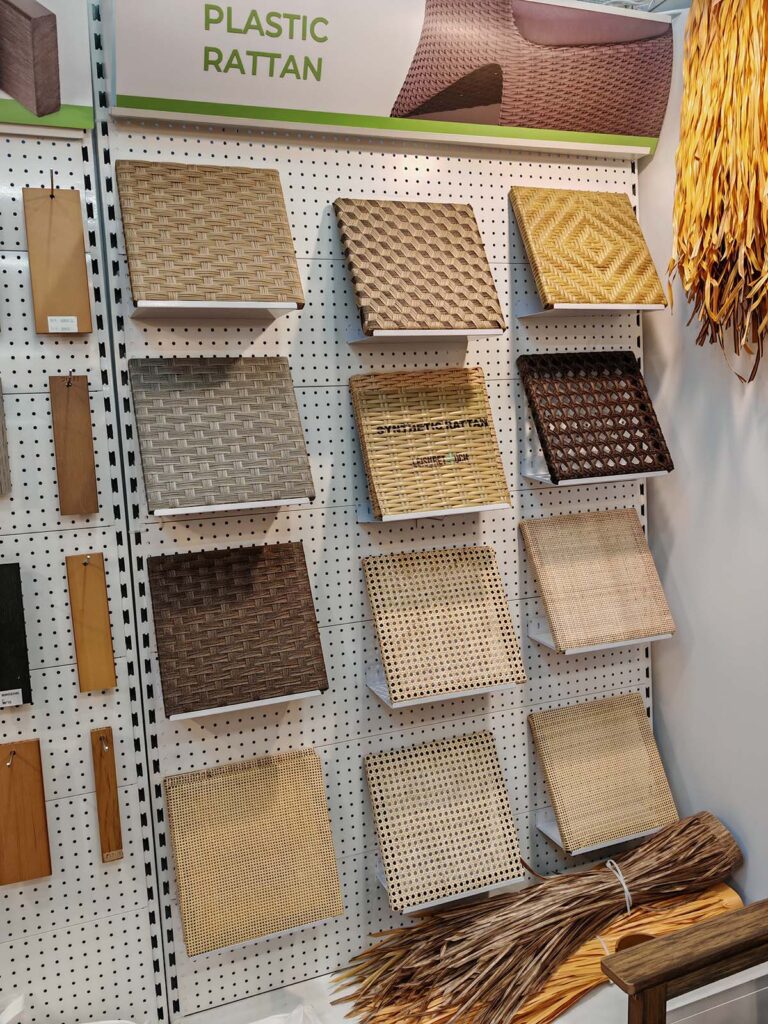 Feria de Canton ratan sintetico y madera plastica 3