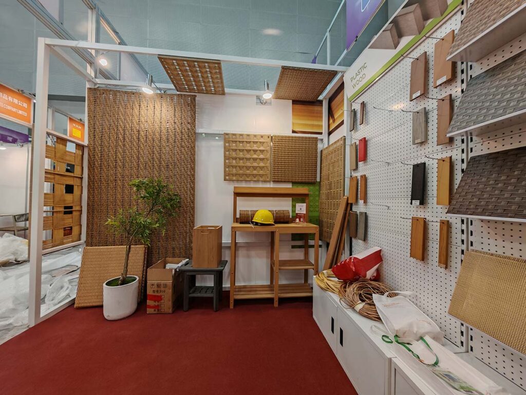 Feria de Canton ratan sintetico y madera plastica 9